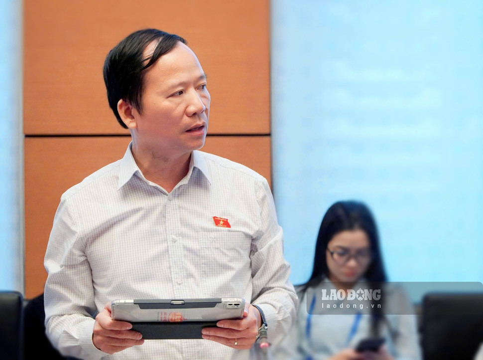 The delegate requested to clarify the criteria for discharging waste ...