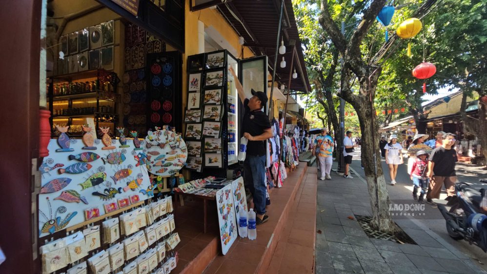 The worrying thing about Hoi An is not the absence of visitors