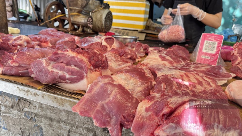 Live hog prices fall sharply, farmers are affected