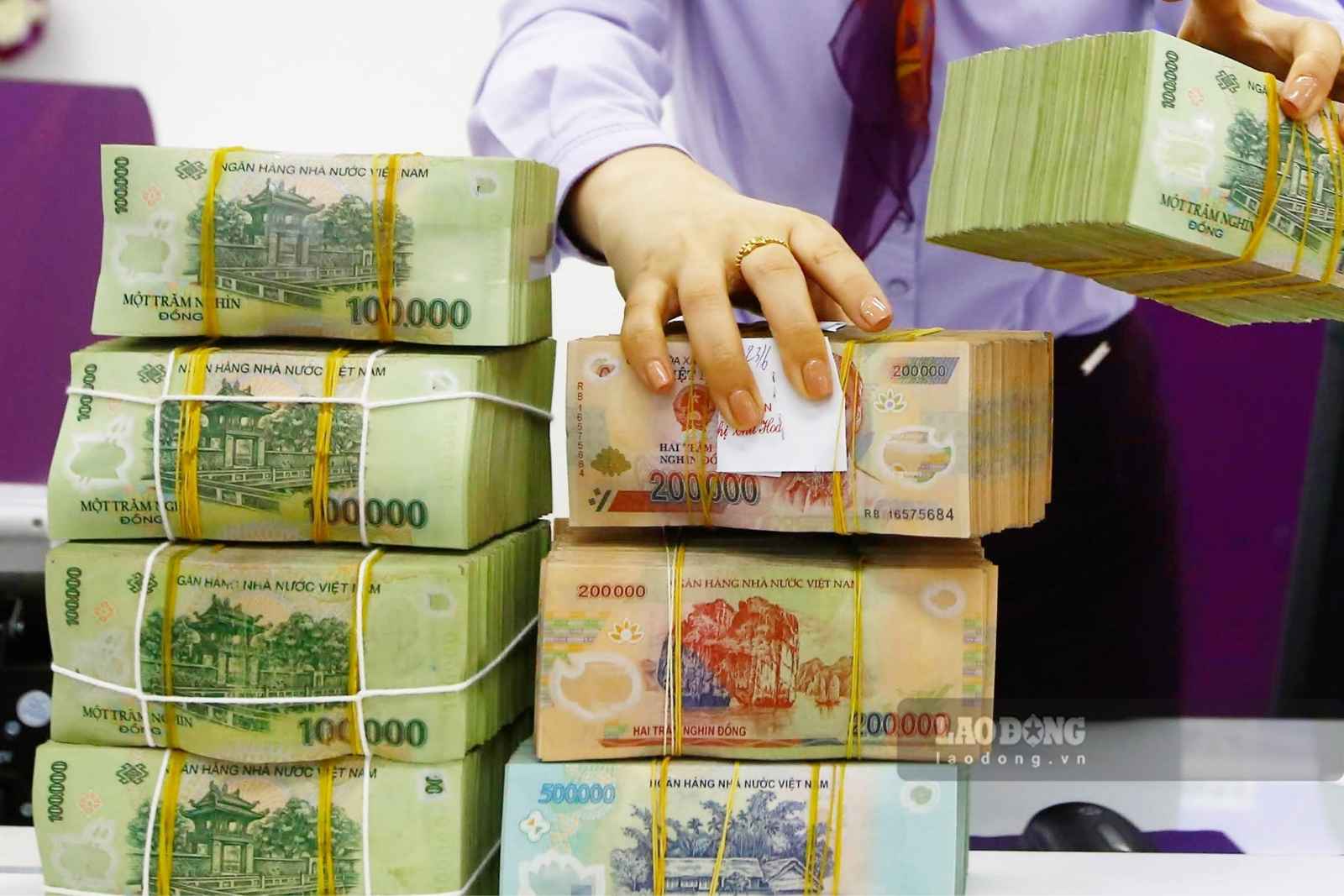 Deposit 1 billion VND for 12 months, receive 9.1% interest