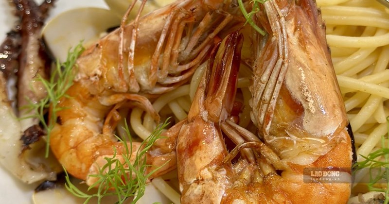 Prawn Meat Process How to make delicious tomato sauce shrimp spaghetti like at a restaurant