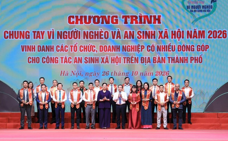 Social Work Program Media Hanoi mobilizes social resources, joining hands for the poor