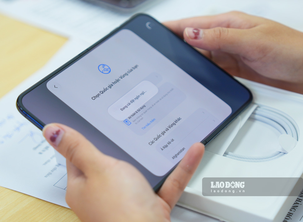 iPhone Duo lacks feature to help FaceTime callers look directly at the ...