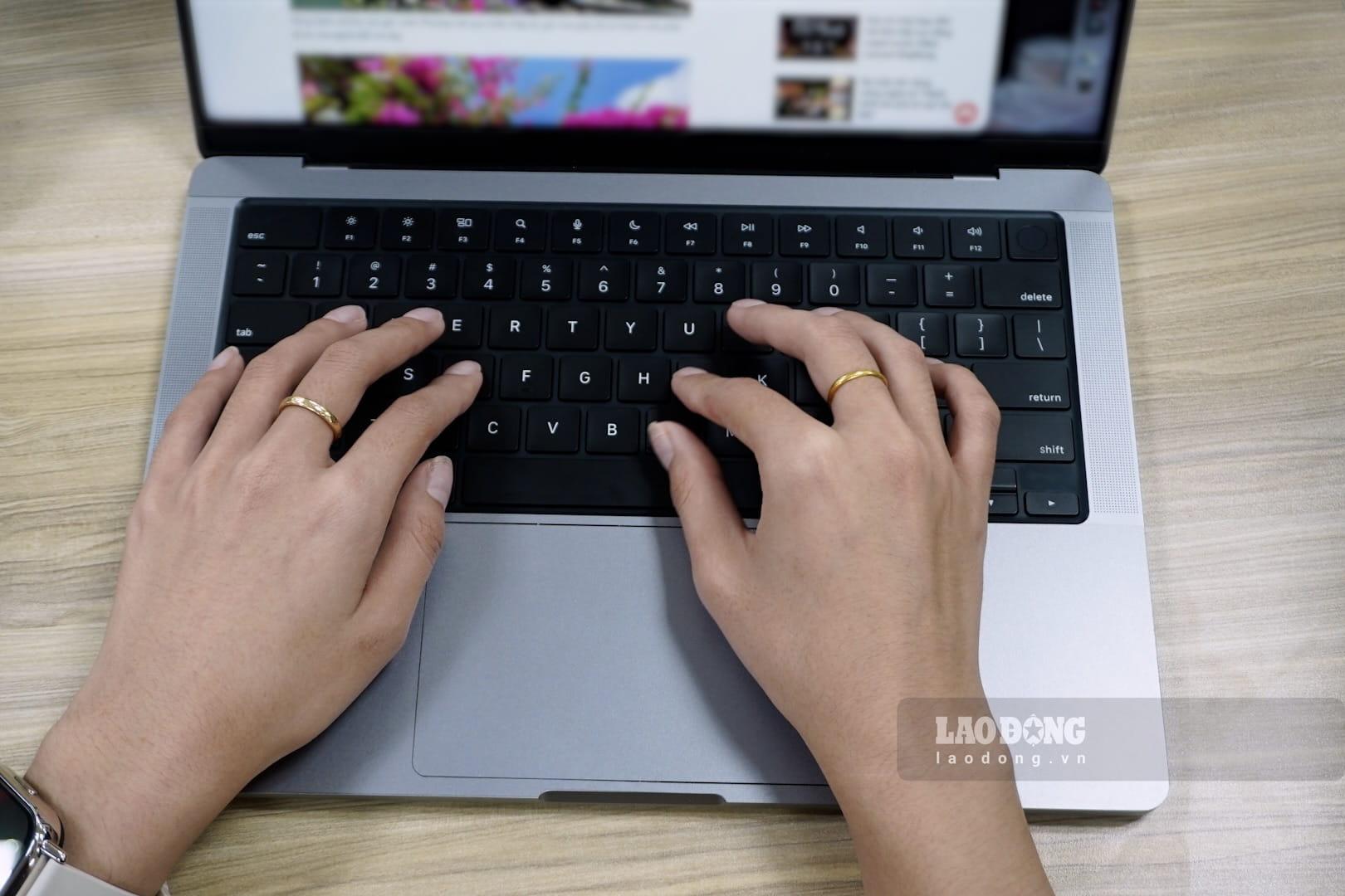 How to fix a paralyzed MacBook keyboard error