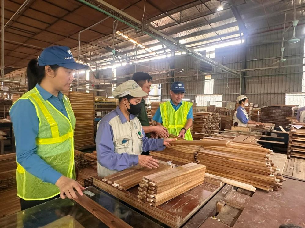 Tuyen Quang Provincial Labor Federation guides the consolidation of ...