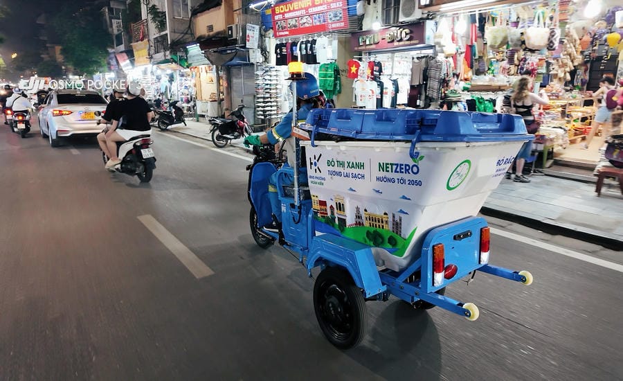 Hanoi Tests Electric Vehicles for Narrow Alley Waste Collection