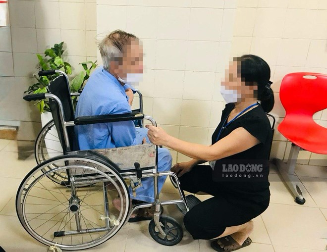Sĩ quan Quân đội nghỉ hưu mắc bệnh hiểm nghèo được hưởng thêm hỗ trợ khác ngoài tiền mặt