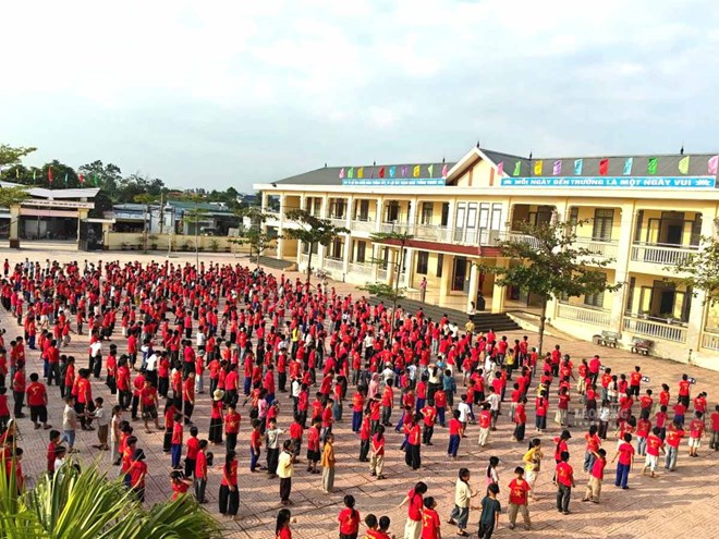 Sau hơn một tháng nghỉ học, học sinh Tiến Sơn đã đến lớp