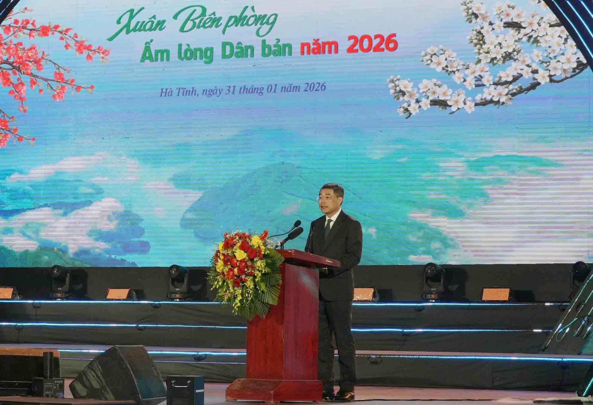 Đồng chí Lê Minh Hưng - Ủy viên Bộ Chính trị, Trưởng Ban Tổ chức Trung ương phát biểu. Ảnh: Trần Tuấn.