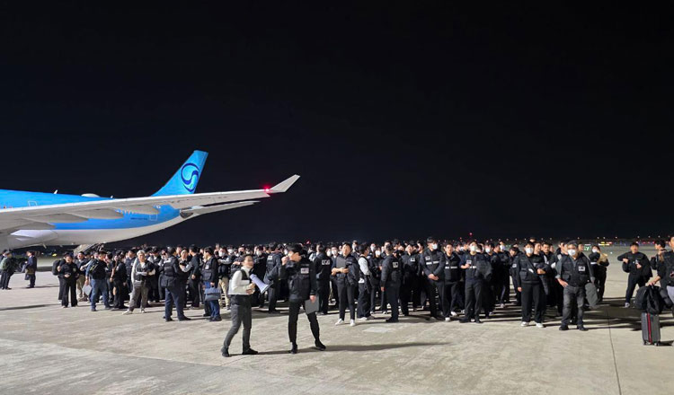 Campuchia trục xuất người nước ngoài. Ảnh: Tổng cục Di trú Campuchia