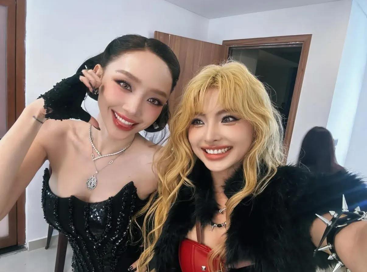 Tóc Tiên và Maiquinn cùng trình diễn ở Làn sóng xanh. Ảnh: Nhà sản xuất