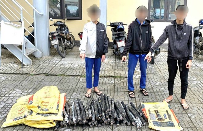 Trộm cắp cáp điện ngầm giữa trung tâm Quảng Trị