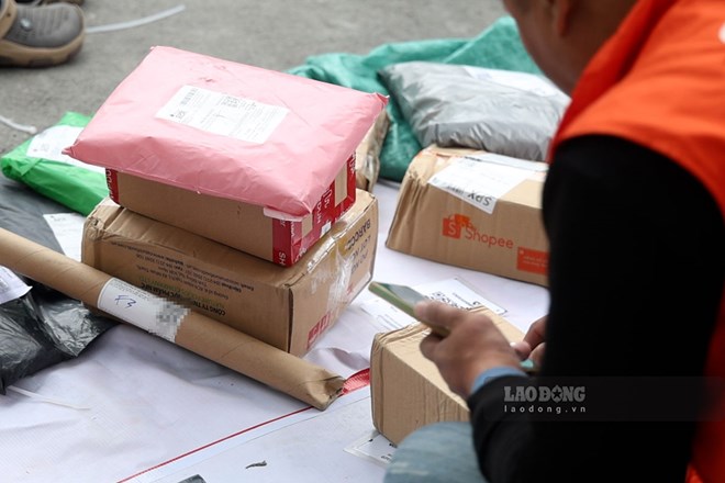 Tết Nguyên đán cận kề, phí ship tăng cao, nhiều shipper vẫn tắt app về quê sớm