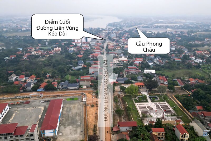 Đường liên vùng kéo dài đang được thi công. Ảnh: Tô Công.