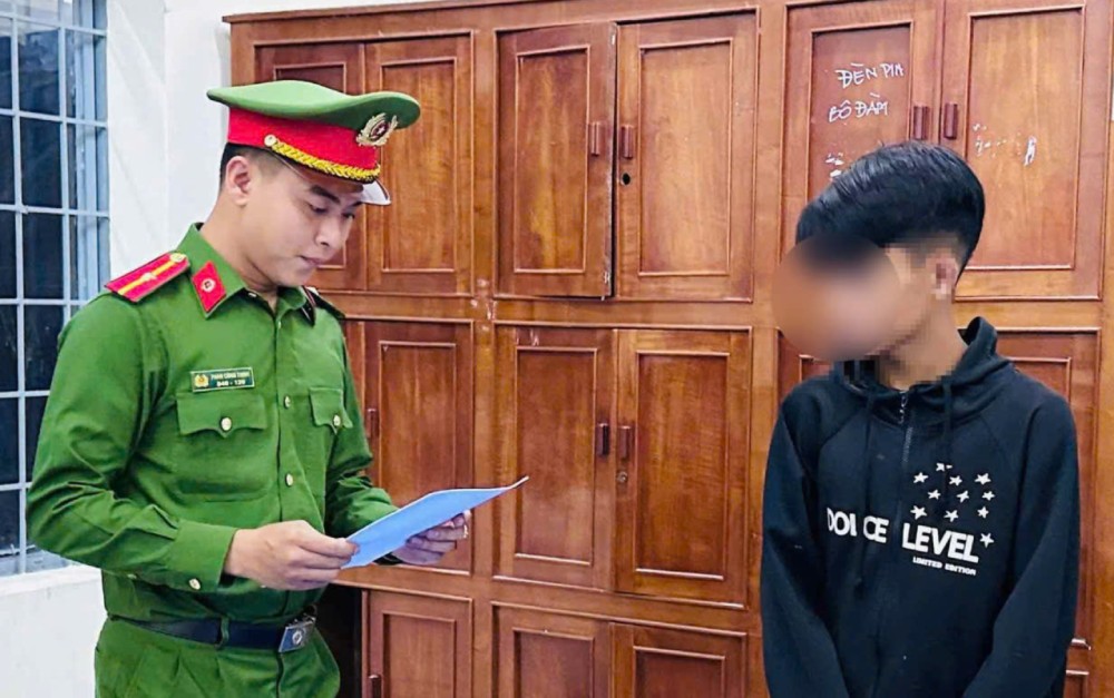 Các đối tượng rủ nhau đi trộm cắp gà tại nhà ông L thì bị phát hiện. Ảnh: CACC