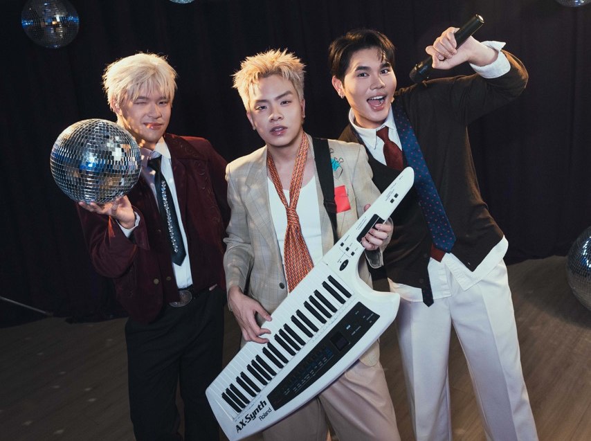 Musician Hua Kim Tuyen collaborates with runner-up Lam Phuc and young rapper SIXTYUPTOWN. Photo: Artist provided.