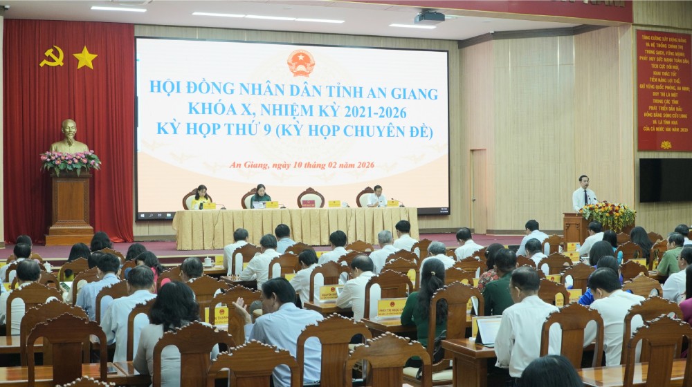 HĐND tỉnh thông qua Nghị quyết về điều chỉnh Quy hoạch tỉnh An Giang thời kỳ 2021 - 2030, tầm nhìn đến năm 2050. Ảnh: Nguyên Anh