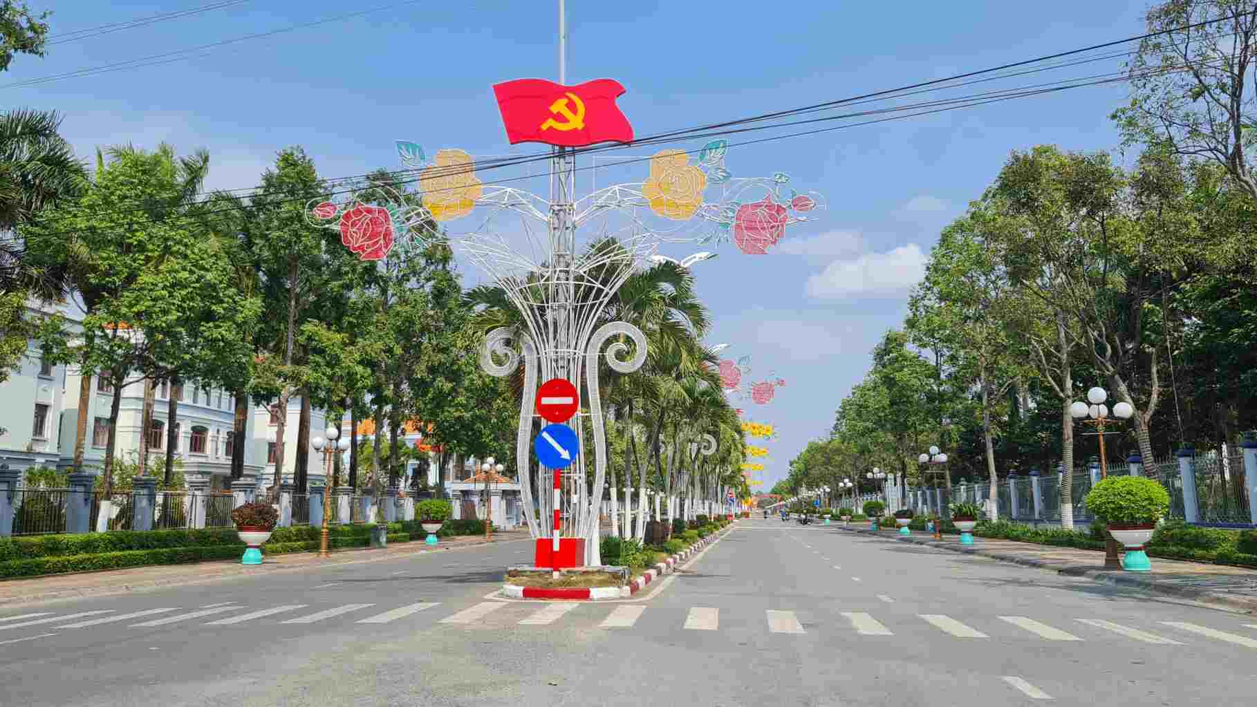 Đường phố phường Bạc Liêu, tỉnh Cà Mau những ngày cận Tết. Ảnh: Nhật Hồ.