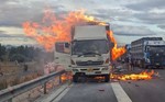 Truck bursts into flames on Vinh Hao - Phan Thiet expressway