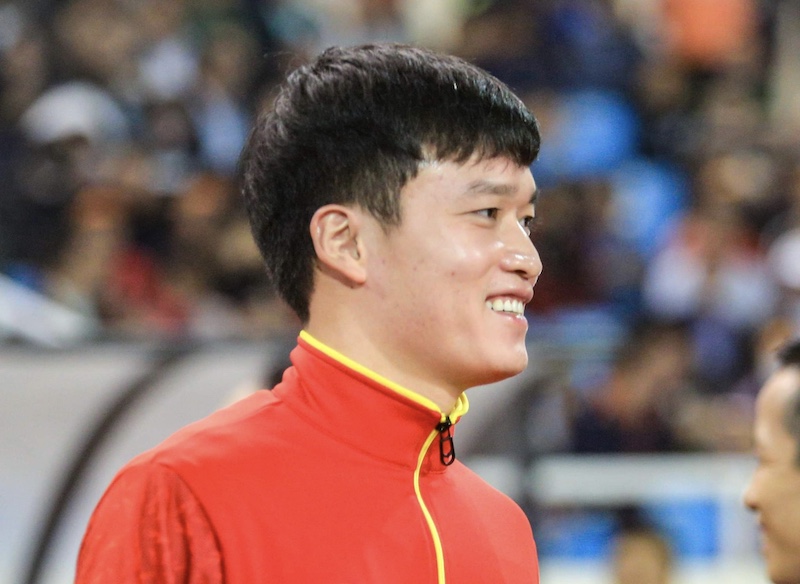 Hoàng Đức duy trì được phong độ ổn định trên sân cỏ, giúp anh định hình thương hiệu cá nhân. Ảnh: Minh Dân