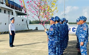 Đón Tết trên biển, giữ bình yên Tổ quốc