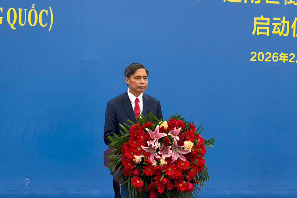 Ông Vũ Văn Diện, Phó chủ tịch thường trực Ủy ban nhân dân tỉnh Quảng Ninh phát biểu tại buổi Lễ. Ảnh: Thanh Tùng