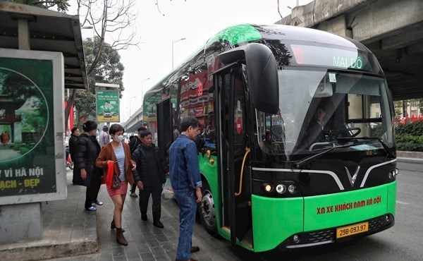 Binh Ngo Tet 2026: Hanoi operates nearly 50,000 bus trips. Photo: Minh Hanh