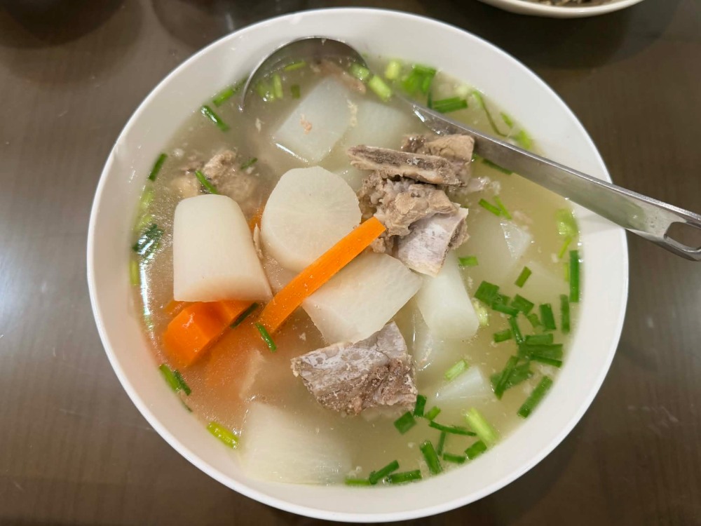 White radish soup for a lucky new year. Photo: Minh Trang.