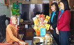 Da Nang Trade Union receives support for Vietnamese Heroic Mother Nguyen Thi Lu