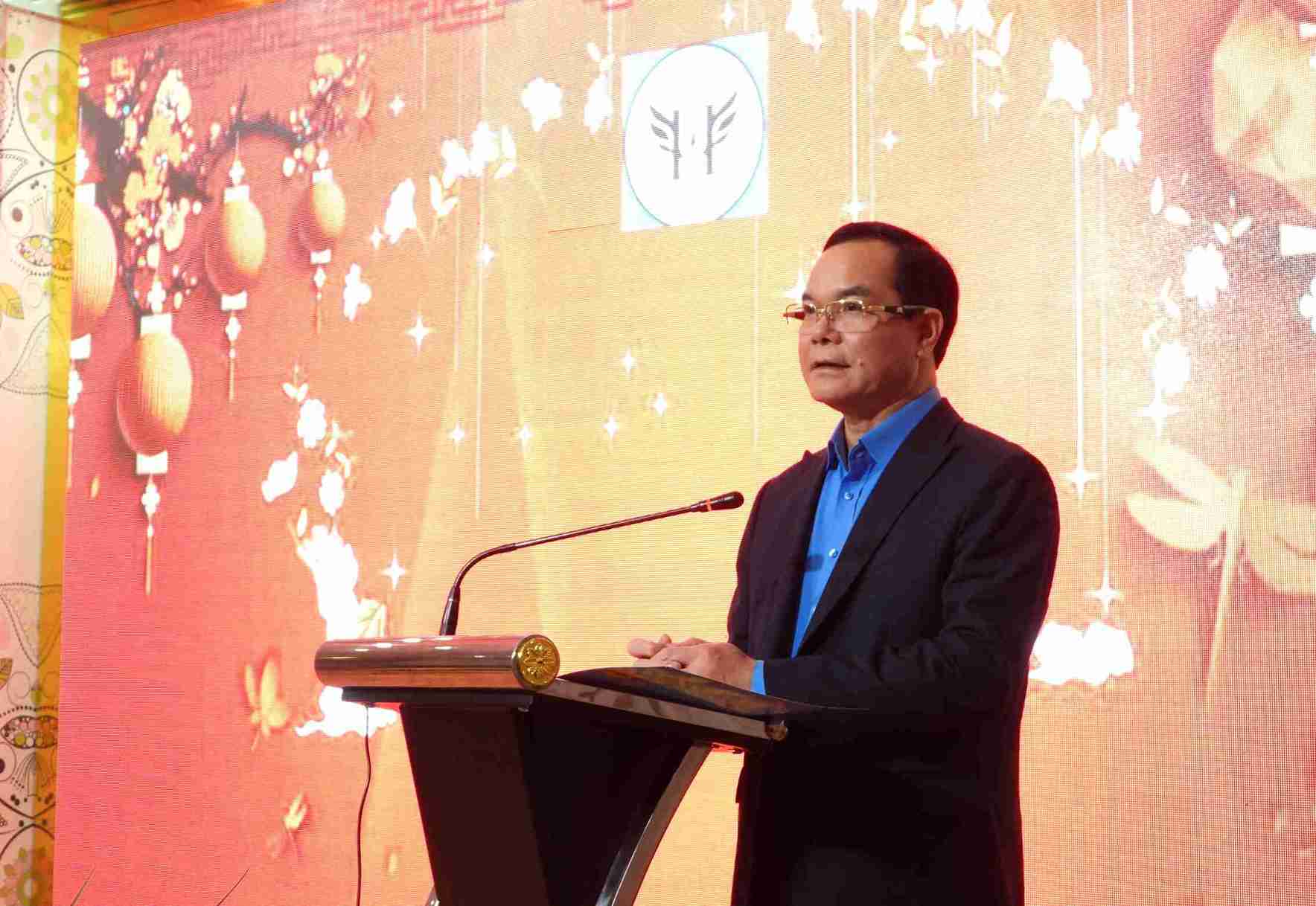 Chủ tịch Tổng Liên đoàn Lao động Việt Nam phát biểu tại buổi trao quà. Ảnh: Bảo Trung