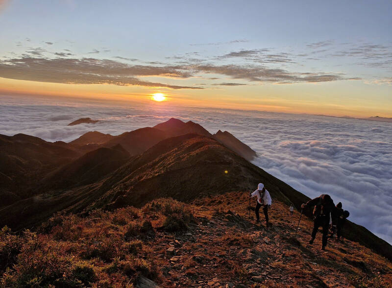 Đường lên Tà Chì Nhù. Ảnh: Thu Giang