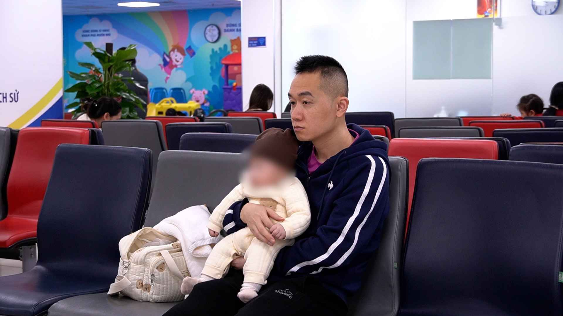 Respiratory diseases, seasonal flu increase sharply in cold weather, peak migration near Tet.