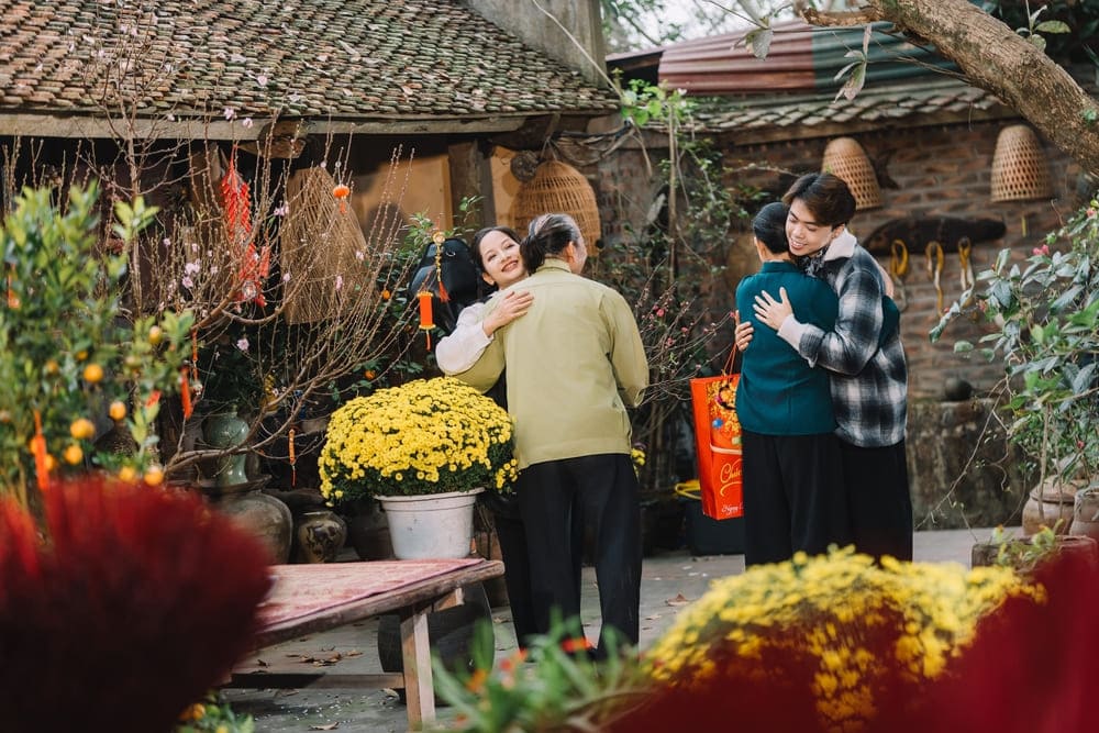 “Tôi không dám mong gì hơn hai chữ bình an. Với tôi, như vậy đã là đủ đầy” - Vũ Diệu Thảo nói.