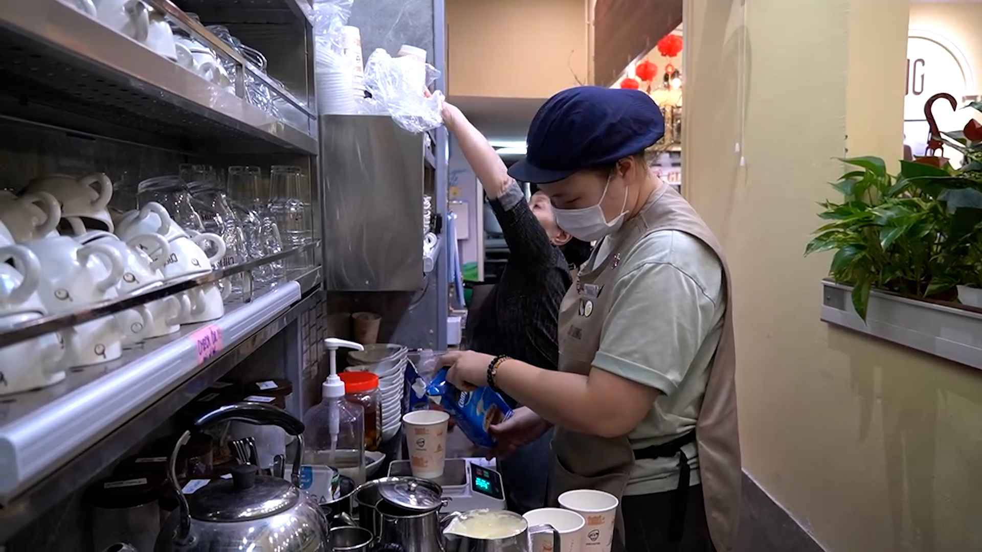 Leaving it to the reunion, many workers choose to work overtime during Tet.