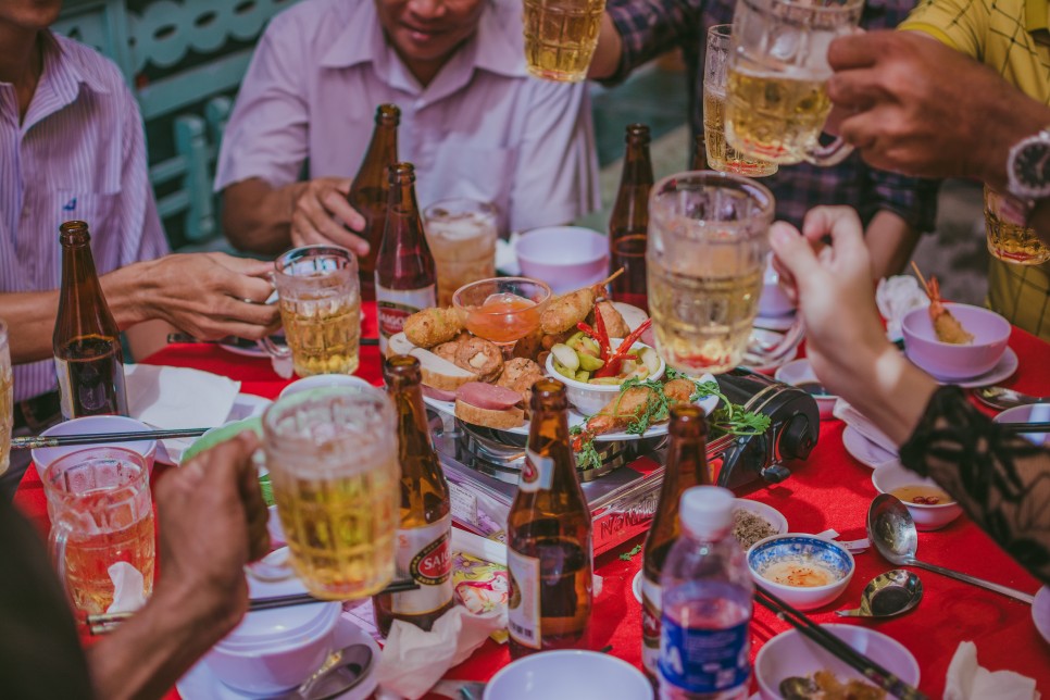 Abusing alcohol and beer during Tet, the risk of cirrhosis and hepatitis increases.