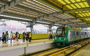 Hanoi exempts bus and metro ticket prices to serve people during Tet 2026