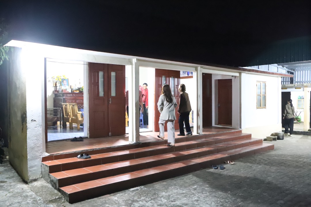 Ngôi nhà nhỏ nơi bà Ngô Thị Tuyết - mẹ chị Thinh sinh sống. Ảnh: Bảo Hân 