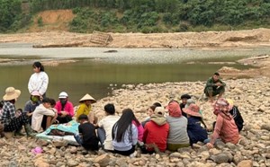 Drunkenness on the Dakrong River kills 2 children
