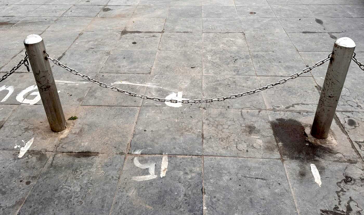The area of Quach Xuan Ky street (Dong Hoi ward) arbitrarily divided into plots and collected money, after reflection, this money has been returned to the people. Photo: Cong Sang