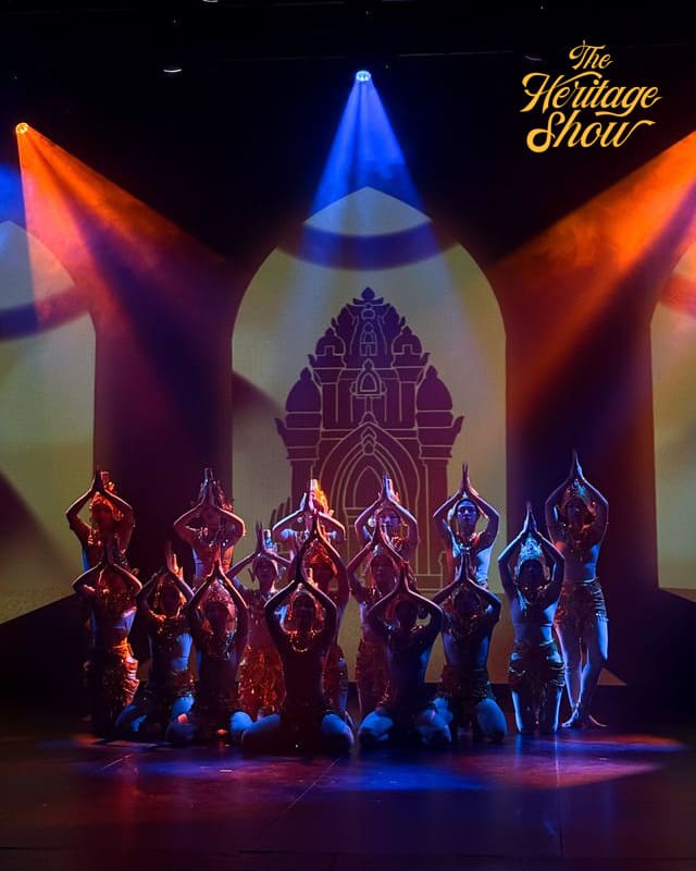 The New Chapter of The Heritage Show không chỉ là một buổi trình diễn mà đó là cuộc đối thoại giữa quá khứ và hiện tại, giữa truyền thống và sáng tạo. 