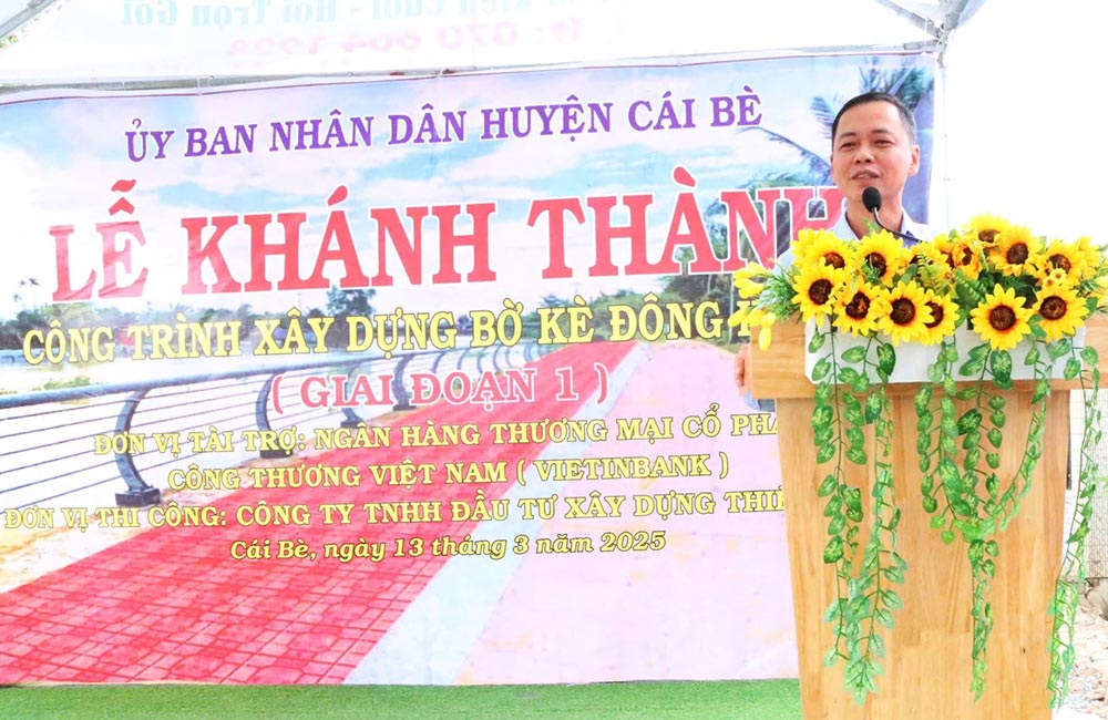 Ông Nguyễn Tiến Vĩnh - Quyền Giám đốc VietinBank CN Tây Tiền Giang phát biểu tại lễ khánh thành. Ảnh: VietinBank