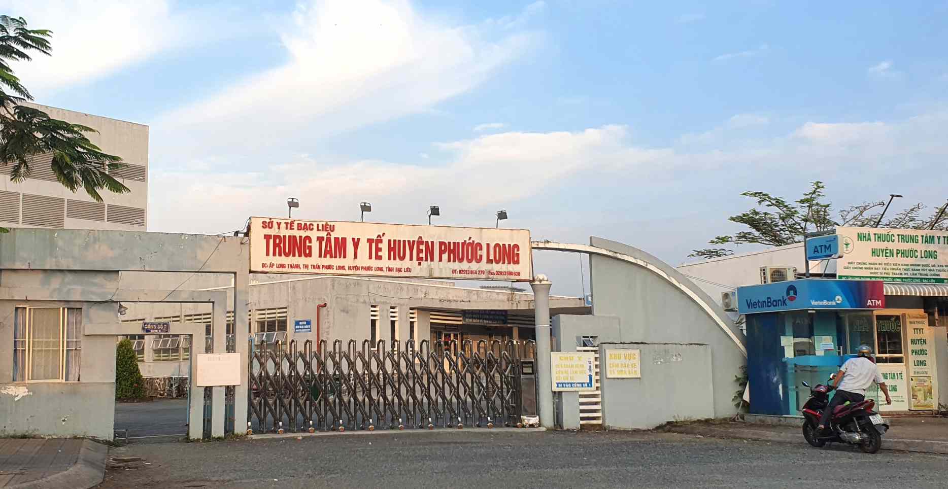 Phuoc Long regional health center every year near the Lunar New Year is also hot about owing salaries to medical staff. Photo: Nhat Ho.