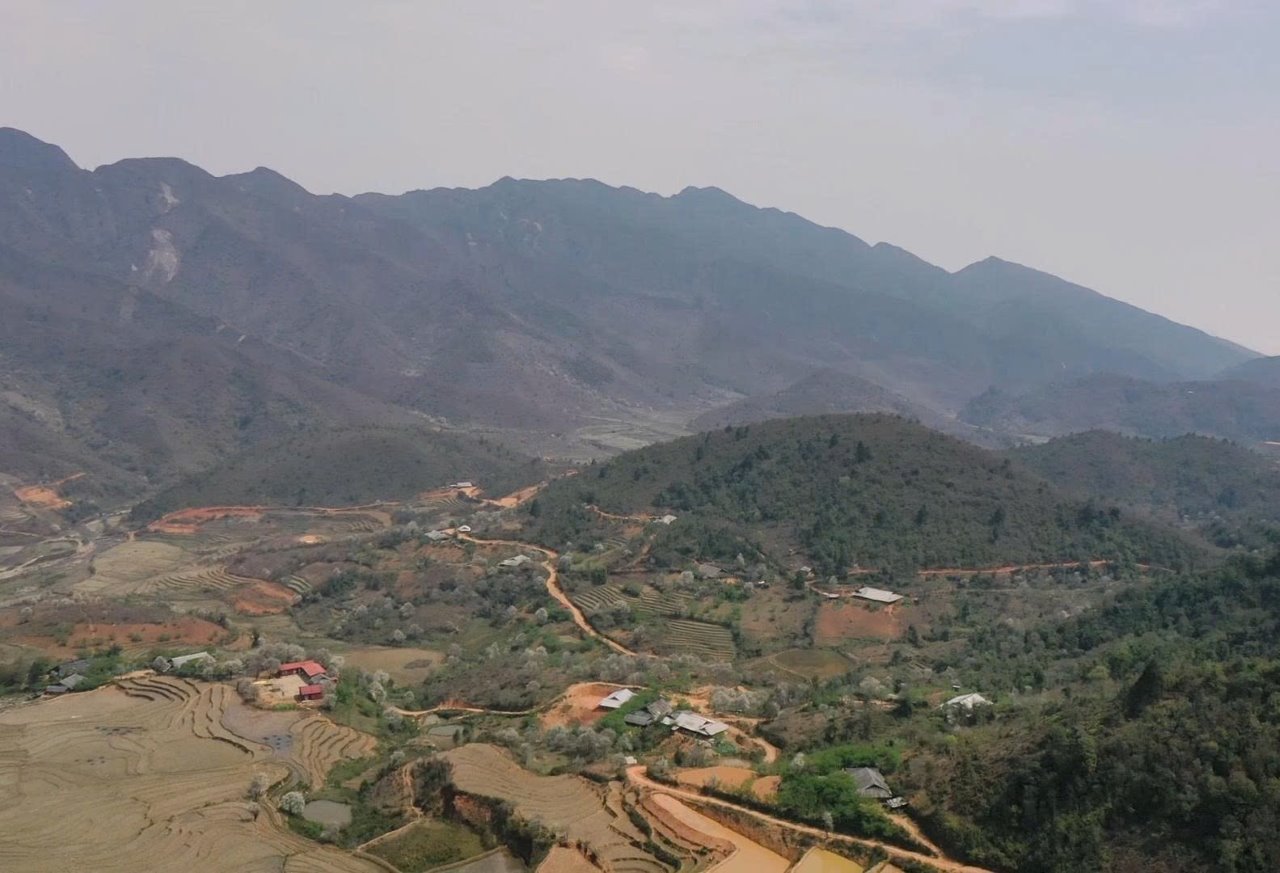 Đây là một trong hai thôn “3 không” - không điện lưới quốc gia, không đường ô tô, không sóng điện thoại của xã Nậm Có. Ảnh: Văn Đức