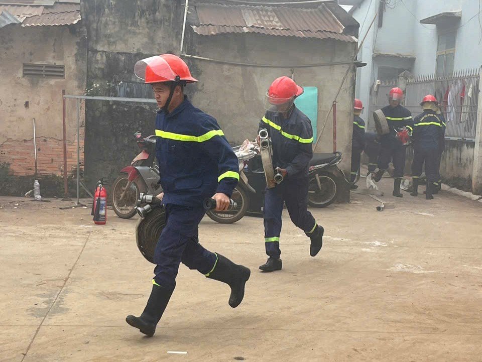 Buổi diễn tập được triển khai một cách bài bản. Ảnh: Bảo Trung