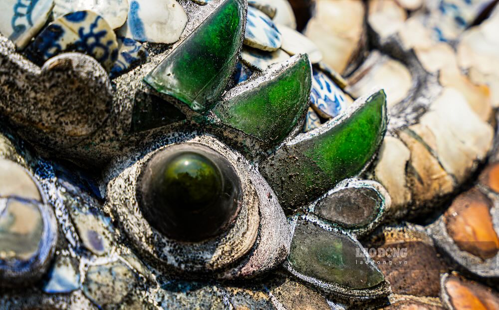 Ánh mắt Long mã trên bức bình phong ở Viện Cơ mật.