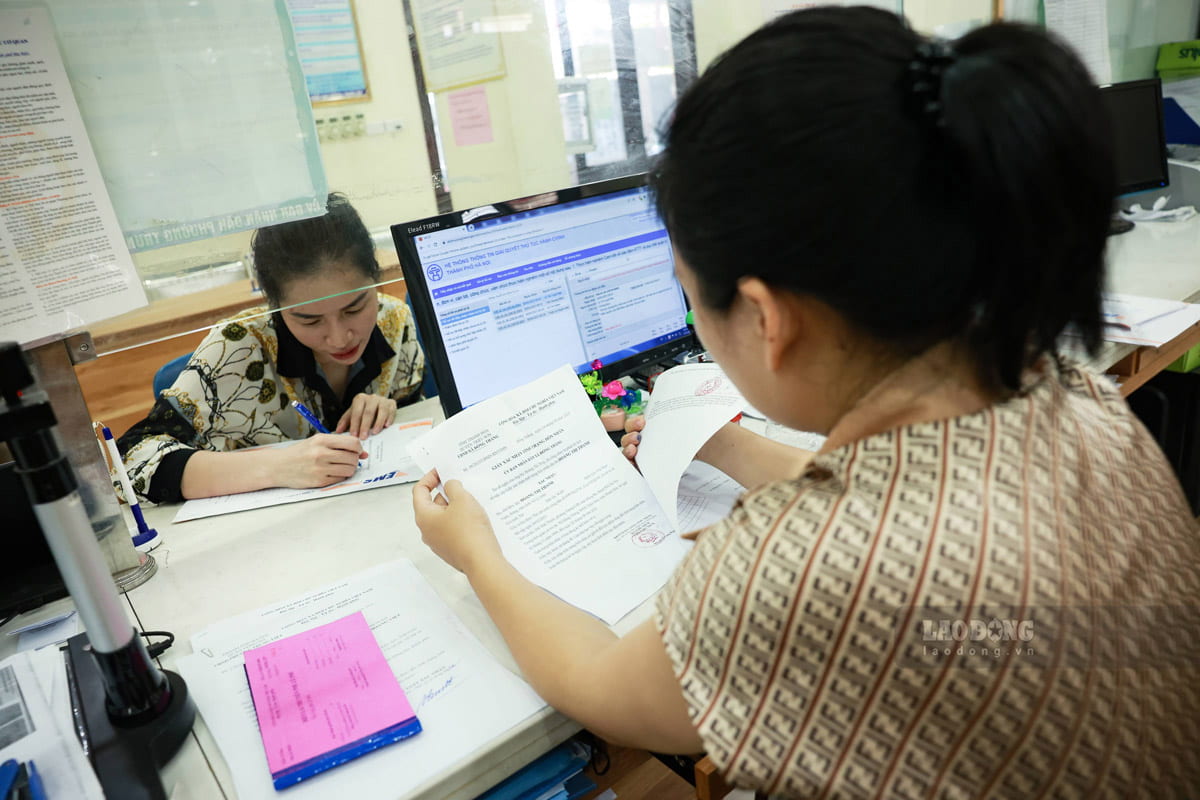 The salary level that can replace the basic salary level of 2,340,000 VND/month for cadres, civil servants, public employees and armed forces is another basic salary level. Photo: Hai Nguyen.