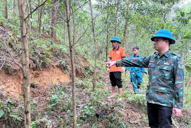 Da Nang People's Committee announces an emergency situation of natural disaster (due to landslides, subsidence, cracks appearing) in Dak Rich village, La Dee commune. Illustrative photo: Truong An