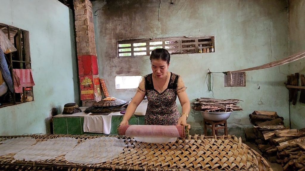 Thu nhập lao động tăng gấp đôi nhờ đơn hàng cuối năm. Ảnh: Hoàng Lộc