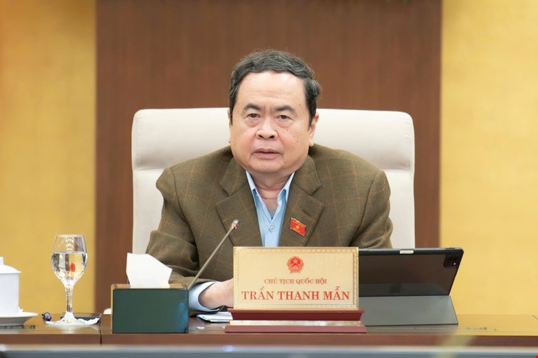 Ủy viên Bộ Chính trị, Chủ tịch Quốc hội, Chủ tịch Hội đồng bầu cử quốc gia Trần Thanh Mẫn đã ký ban hành Nghị quyết công bố danh sách chính thức những người ứng cử đại biểu Quốc hội khóa XVI. Ảnh: Quochoi.vn