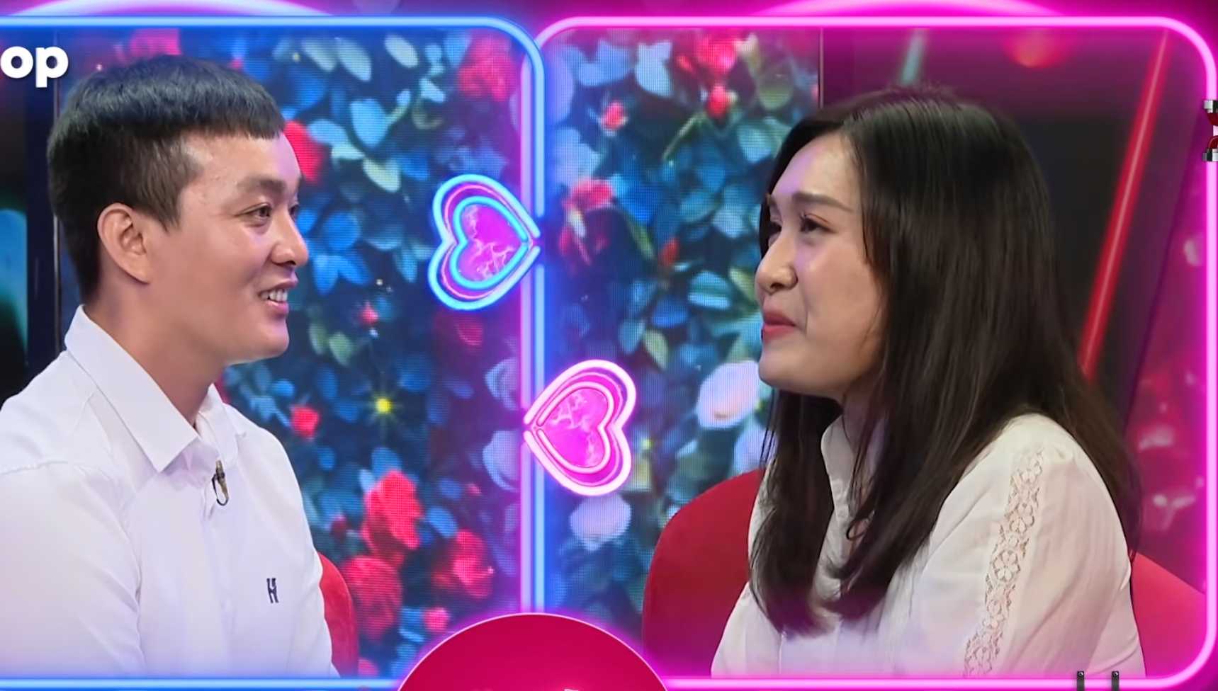 Boy and girl at the dating show. Photo: MCV Unit.